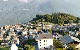 The View 1